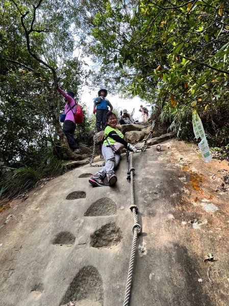 【皇帝殿登山步道】北峰登山口→石霸尖→小霸尖→東峰→天王峰→西峰→湳窟山步道→西峰登山口→石碇老街1654969