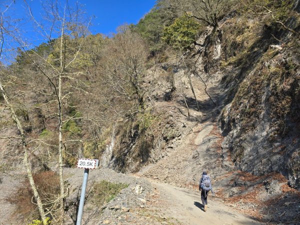 六順山七彩湖 202402252440198