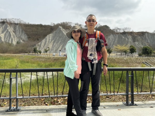 田寮月世界2403302468650