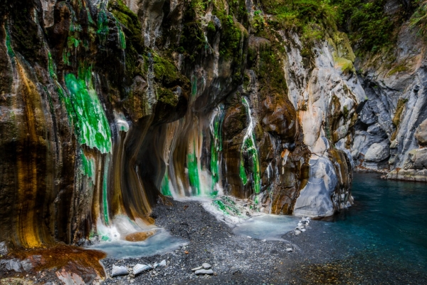 【美哉台灣】台灣最美麗的野溪溫泉：栗松溫泉