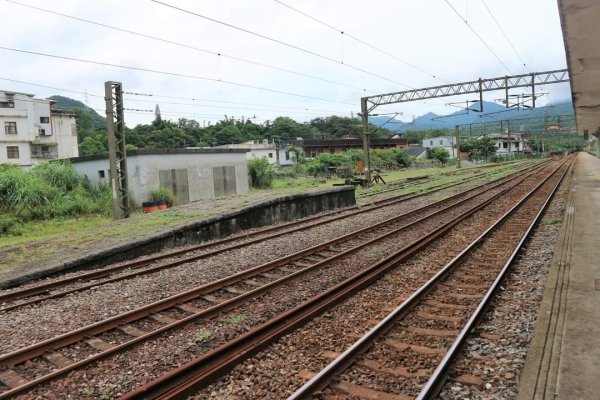 平溪  望古瀑布步道  猴硐貓村 運煤遺址。搭火車去旅行  最小的火車站 被人們忽略的秘境 望古瀑布2186107