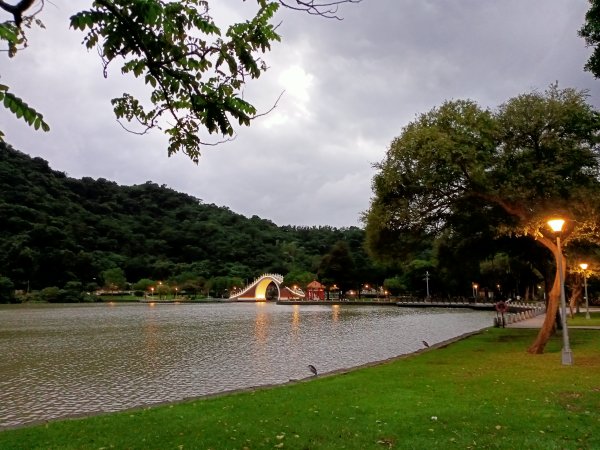 大港墘公園、大湖公園 (防災公園) - “非常愛尋寶”【走路趣尋寶，全臺齊步走】1883895