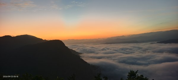 #翡翠水庫壩頂 #山羌 #霞光 #日出 #雲海 9/233121789