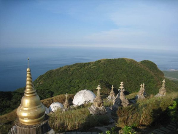 〔貢寮 〕靈鷲山無生道場  三貂角燈塔 ，南子吝步道，獅公髻尾山，台東三仙台，花蓮七星潭，清水斷崖2143353