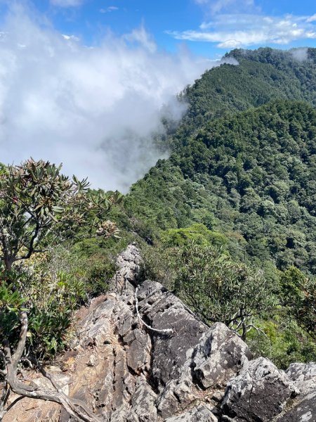 鳶嘴山 2025 09/212892222