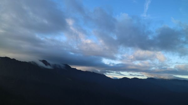 大霸尖山 小霸尖山 伍佰圓山 208196