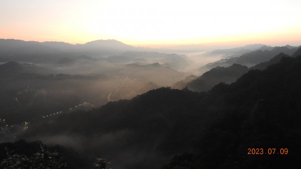 平溪慈母峰/普陀山晨曦/日出晨霧瀰漫 7/9 &102210597