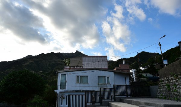 水湳洞-雷霆峰-基隆山-籠山保甲路-西峰735043