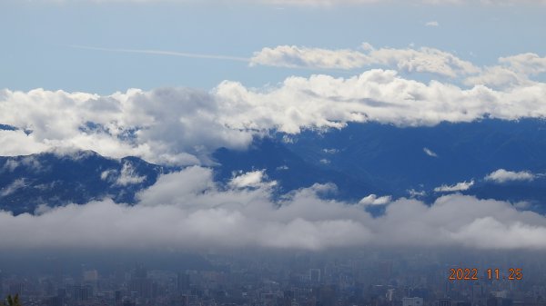 雲霧飄渺間的台北盆地&觀音山1926310