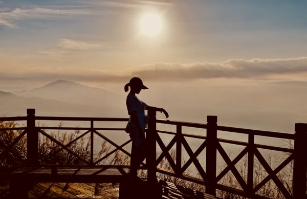 秋陽、金芒、基隆山464489