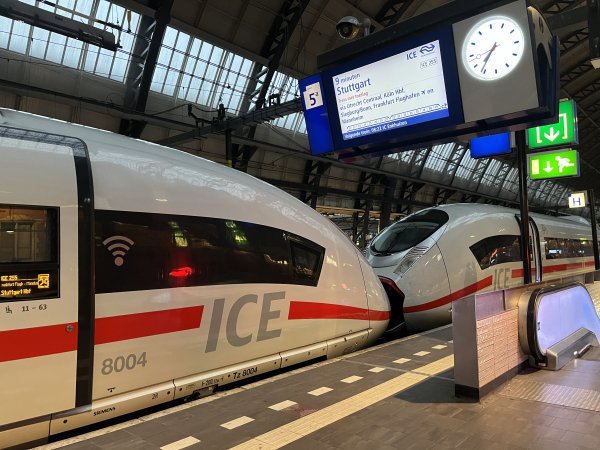 2025_0421 倫敦馬拉松順遊西歐 D3(荷德盧 - 搭火車)2786302