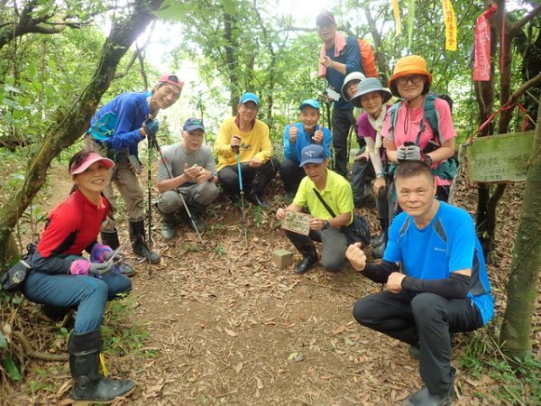 擎天崗＞石梯嶺＞大尖山＞富士坪山＞鹿堀坪山＞赤石六山出大鵬國小