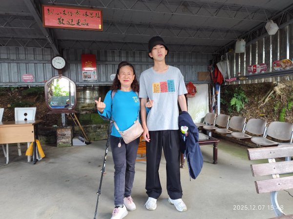 【臺北大縱走 5】碧山巖→忠勇山越嶺步道→金龍產業道路→圓明寺步道→鄭成功廟→潛園→格物台→劍潭古寺2958997