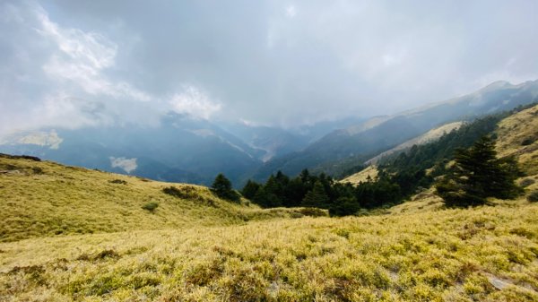 合歡北峰。時晴時霧時雲雨1481409