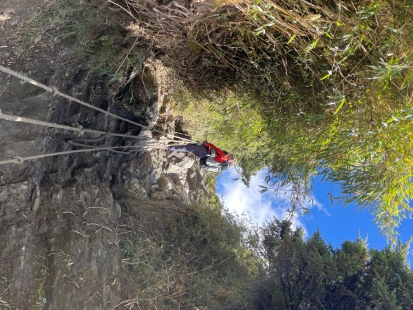 帶好友完成人生第一座初百岳（關山嶺山）2433065