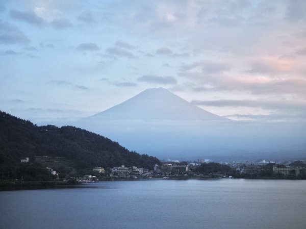 2026 年富士山 7/1 正式開山！睽違 13 年兩路線同時開放、入山收費新規一覽