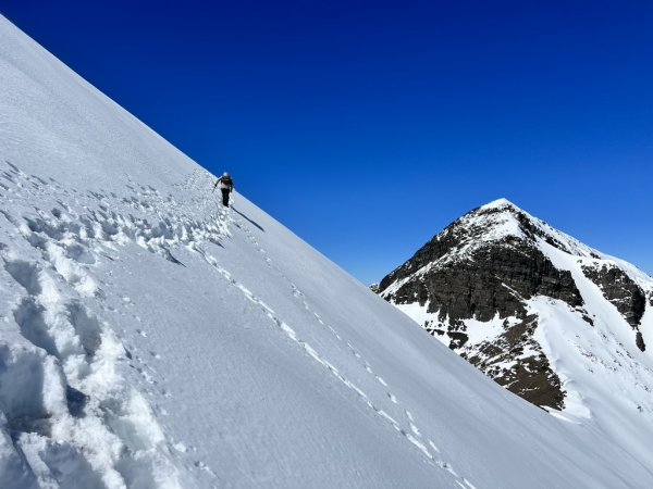 雪山圈谷雪的祭典_20222235335