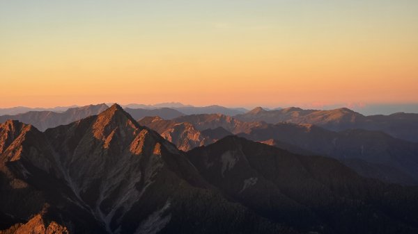 20251003-1006 南湖群峰四天6座百岳2919800