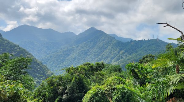 郡大山，郡大山北峰，望鄉山，白冷山，頭嵙山，黑山北峰，大坑4號，大坑3號，挑水古道，快官健行步道2300576