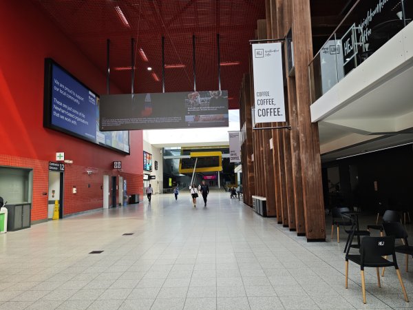 2025_0425 倫敦馬拉松順遊西歐 D7b(領倫敦馬拉松參賽物資)2793730