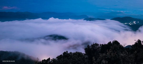 #二格山 #琉璃光 #日出 #雲海流瀑 #斜射光  8/52852484