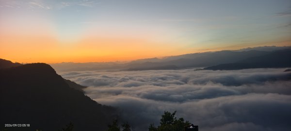 #翡翠水庫壩頂 #山羌 #霞光 #日出 #雲海 9/233121788
