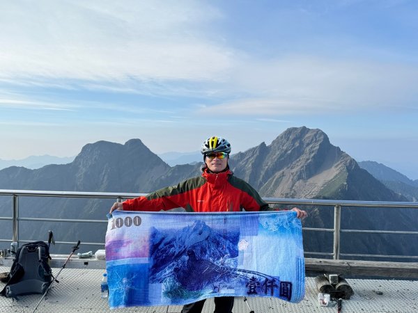 202414~15歷經2年抽籤終於蒞臨台灣最高峰玉山西、北、主峰2481876