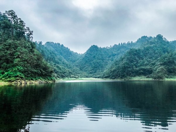 前進美麗夢幻的高山湖泊-十七歲少女之湖424288