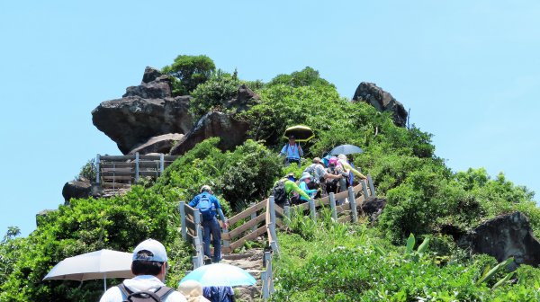 110.0512 基隆嶼登島登塔繞島三合一1385442