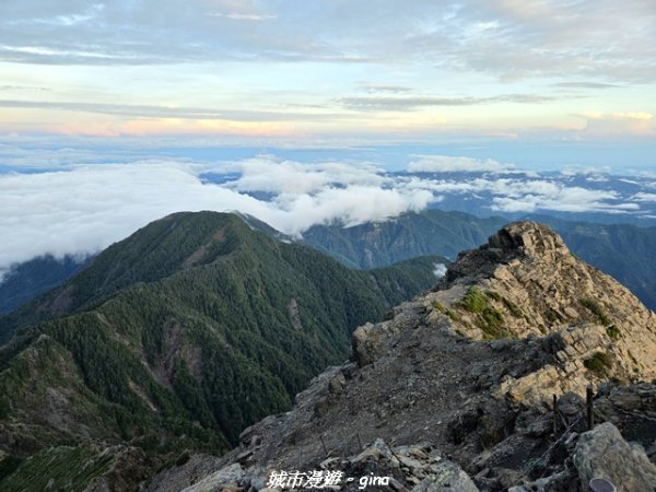 【南投信義】台灣百大必訪步道。 排雲山莊 x#1百岳_玉山主峰3111687