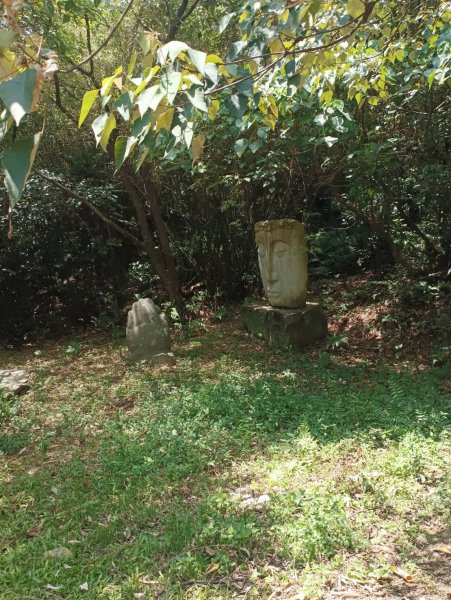 臺北大縱走第五段，劍潭站至碧山巖 【年輕人爬山趣】2761915