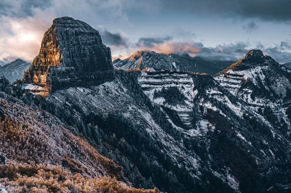 雪季再訪聖山【 大霸尖山 】世紀奇峰2日行 - 實測固特異【上山吧！台灣隊聯名款】低筒透濕防水戶外鞋