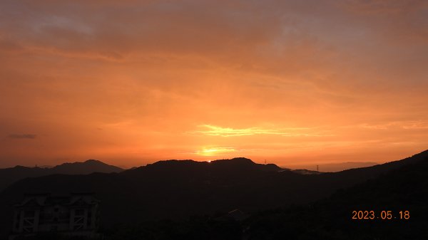 5/20我愛您新店四十份翡翠水庫壩頂日出雲海&5/182154190