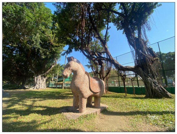 台中公園基石 (砲台山三角原點)2992163