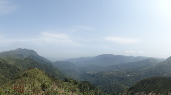 經不住陽光和遠處山頭的誘惑 !869673