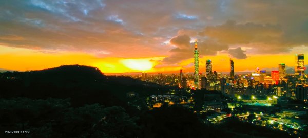 #虎山峰 #夕陽 #火燒雲 #霞光 10/72907949