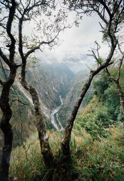 錐麓古道 Zhuilu Old Road ・走在徒手刻鑿的大理石山壁中【Silent Hiking】2434703