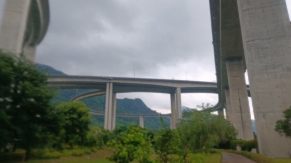 橋聳雲天綠雕園區1753796