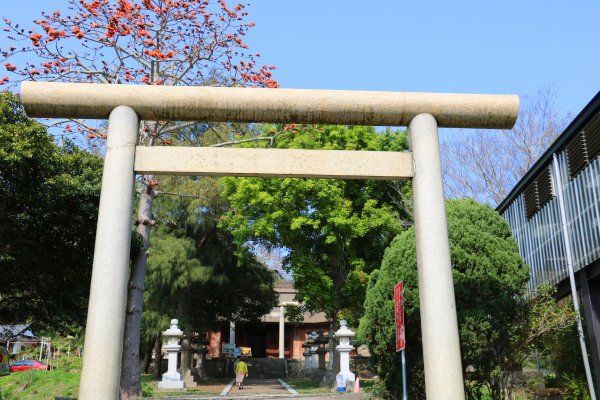 閩南式燕翹脊屋頂的日本神社。通霄神社852474