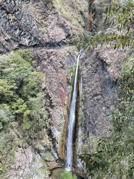 八通關古道 : 驚險峭壁; 壯麗的雲龍瀑布～1348254