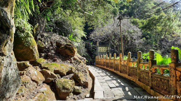 《苗栗》巨岩古剎｜南庄獅山古道小O繞上獅頭山202311182351230