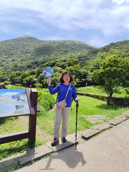 二子坪、二子山西峰、二子山東峰、大屯自然公園、菜公坑山、陽明山前山公園【臺北大縱走 1&2】2540938