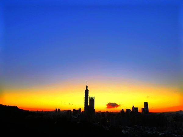 輕鬆的賞月步道:登虎山賞夕陽霞光及明月677548
