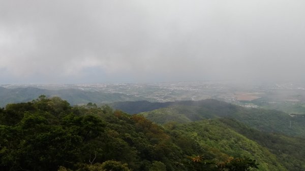 氣象萬千的力里山視野展望1009313