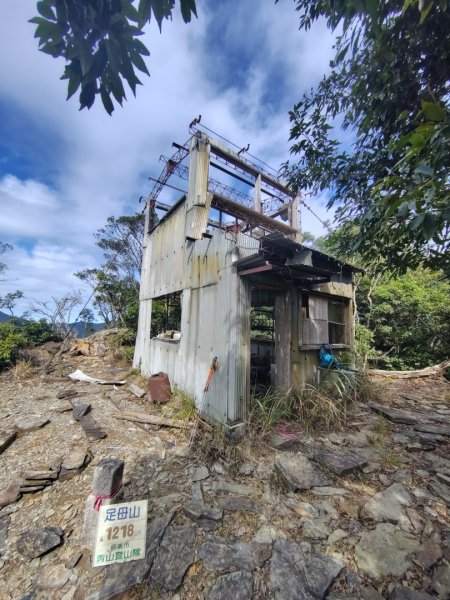 多納六秀 足母山 鬼斧神工一線天 德德山
