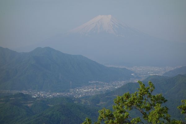 展望富士山-日本山梨縣高川山封面