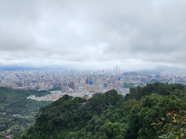 小百岳No.16⛰南勢角山(烘爐地登山步道)2398321