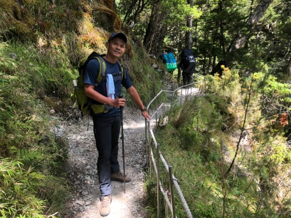 向陽山.三叉山.嘉明湖【揭開夢幻仙境的殘1047936