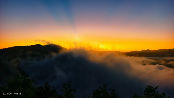 #翡翠水庫壩頂 #霞光 #日出 #雲海 9/173119417