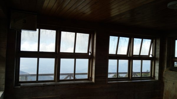 鳶嘴稍來賞楓行663206